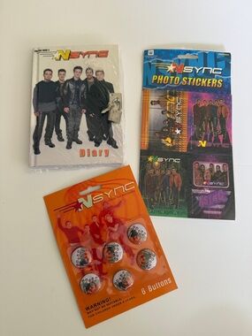 *NSYNC tour merchandise diary with lock, 6 buttons, photo stickers new in wrap